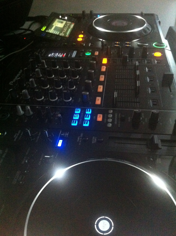 Pioneer CDJ-2000