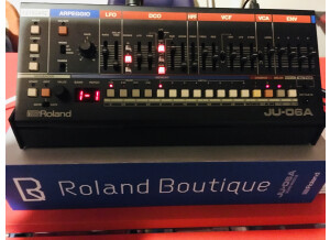 Roland JU-06A (66180)