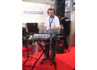 ...Will Zegal dans ses oeuvres...