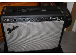 Roc Pro 700 - Fender Roc Pro 700 - Audiofanzine