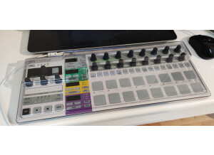 Arturia BeatStep Pro (46455)