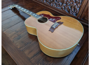 Epiphone Elitist J-200