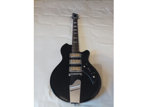 Guitare Supro 2030JB Hampton Triple Pickup Island Series Electric Guitar Jet Black (3)