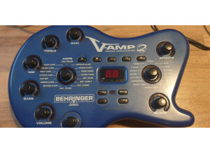 Behringer V-Amp 2