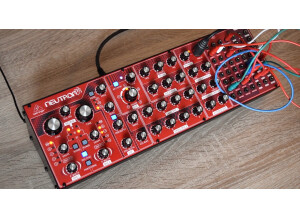 Behringer Neutron (74239)