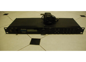 Alesis D4 (19768)