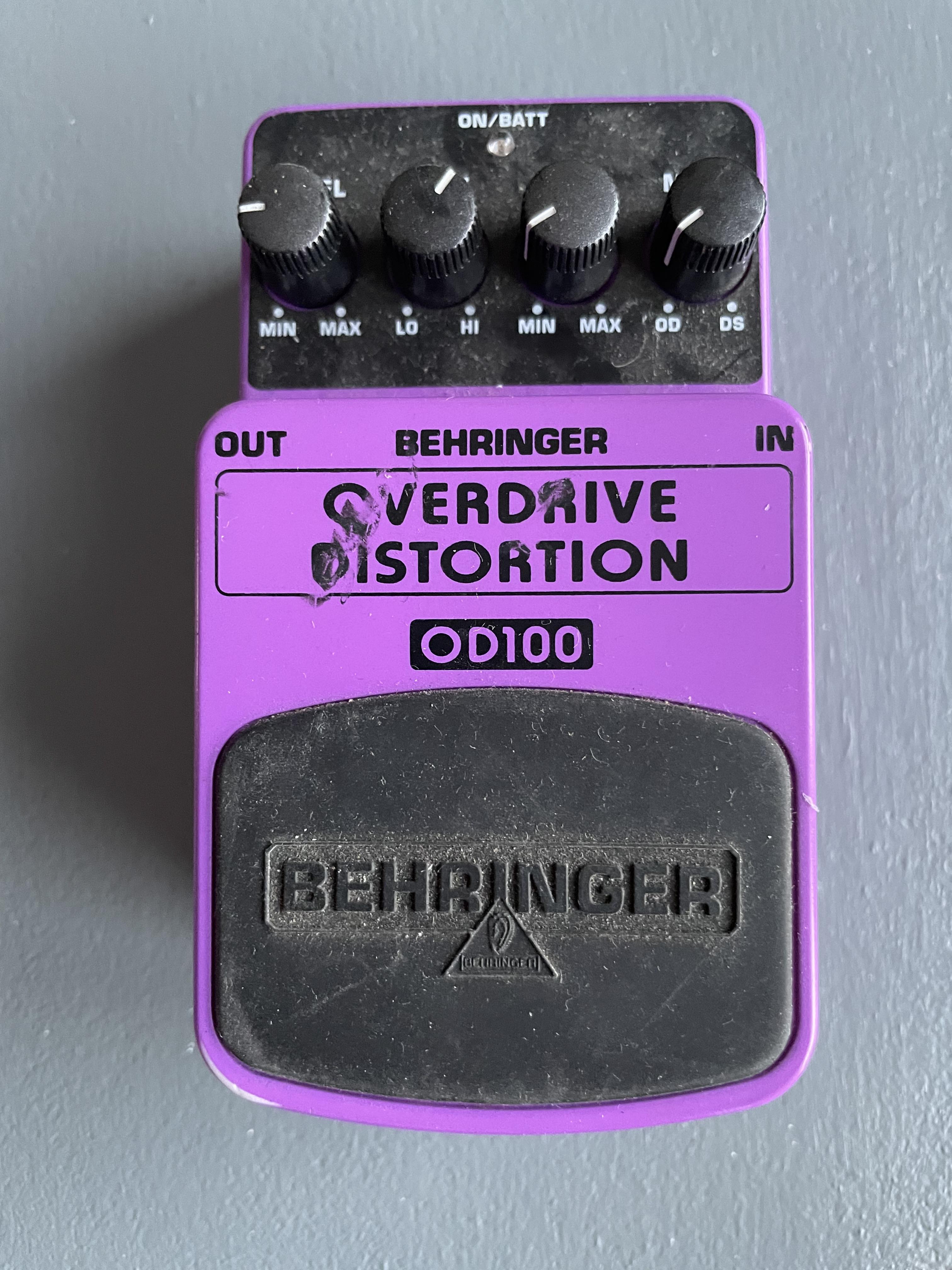 Overdrive Distorsion OD100 Behringer - Audiofanzine