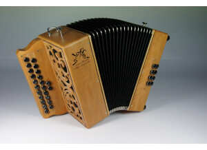 Accordéon diatonique B. Loffet Graet e Breizh (ça veut dire "Fabriqué en Bretagne") 2 rangs + 2 , 3 voix