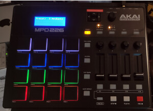 Akai-MPD-226