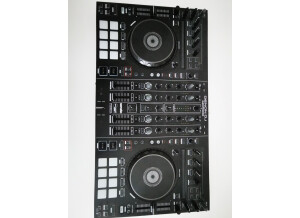 Denon DJ MC7000 (81300)