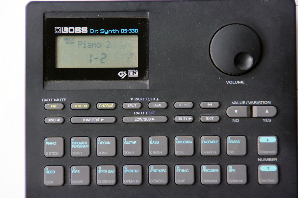 Boss DS-330 Dr. Synth