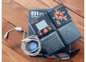 Zoom B1on (2379)