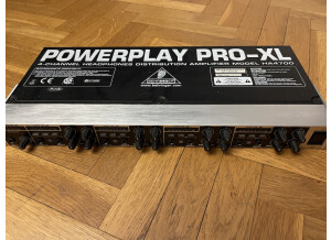 Behringer Powerplay Pro-XL HA4700 (52322)