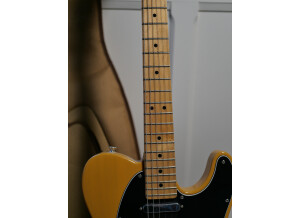Fender Blonde Player Tele with Custom Shop ’51 Nocaster pickups (44962)