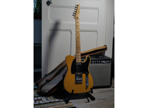 Fender Blonde Player Tele with Custom Shop ’51 Nocaster pickups (63847)
