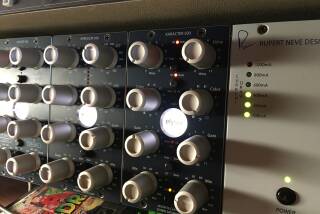 Elysia Karacter 500