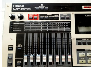 Roland MC-808 (49459)