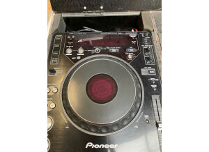 Pioneer DJM-700 (46299)