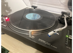 Technics SL-1210 MK2 (1033)