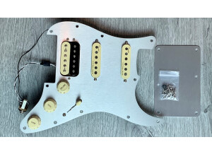 Fender Ultra Noiseless Hot Stratocaster Pickups (98524)