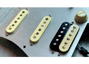 Fender Ultra Noiseless Hot Stratocaster Pickups (36327)