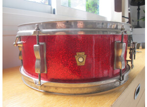 Ludwig Drums 5x14 de 1966 sparkling red
