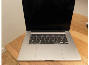 Apple MacBook Pro 16" (73236)