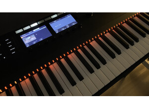 Native Instruments Komplete Kontrol S88 mk2 (11147)