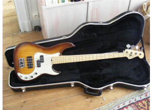 Fender American Deluxe Precision Bass Ash Mn Tsb