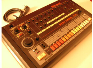 Roland TR-808 (94028)