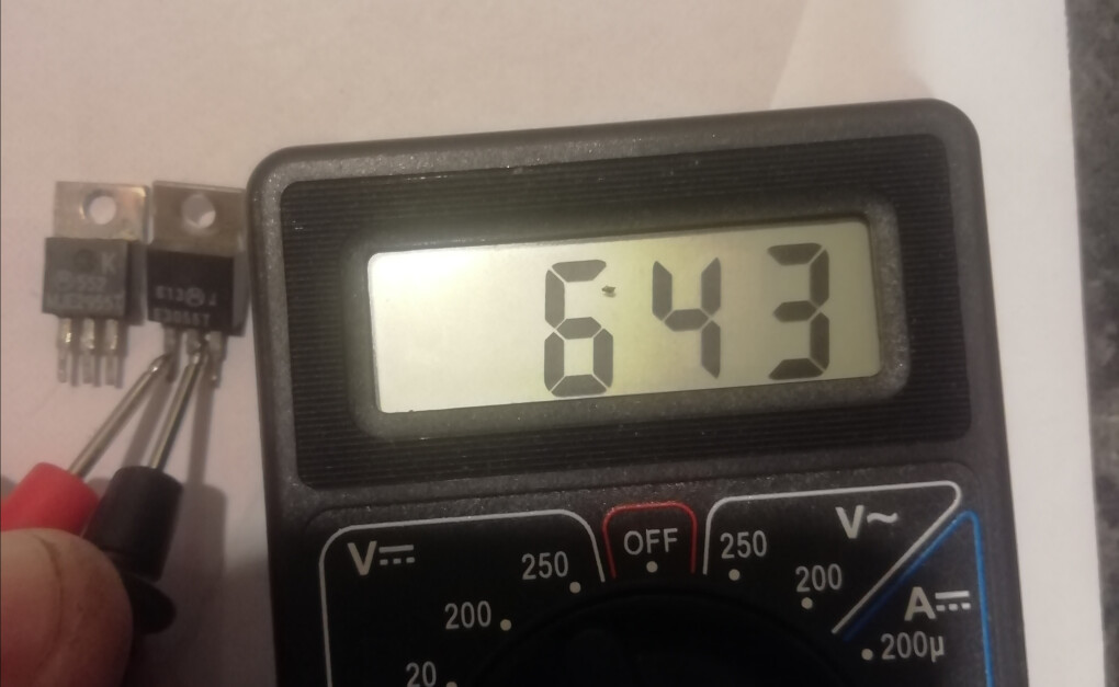 4230884.jpg 4230884.jpg