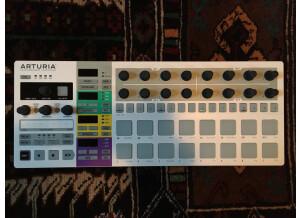 Arturia BeatStep Pro (32995)