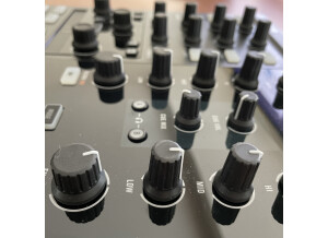 Native Instruments Traktor Kontrol Z1 (41017)