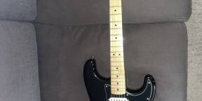 SQUIER FENDER STRAT VINTAGE MOD 70 INDONESIA
