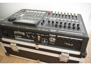 Roland VS-890 (82715)