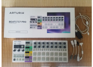 Arturia BeatStep Pro (75311)