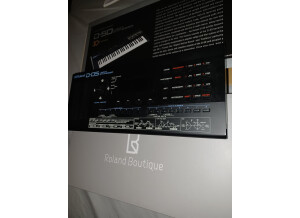 Roland D-05 (90831)