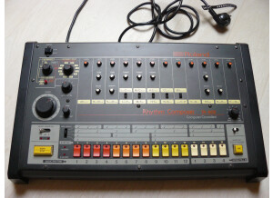 Roland TR-808 (62933)