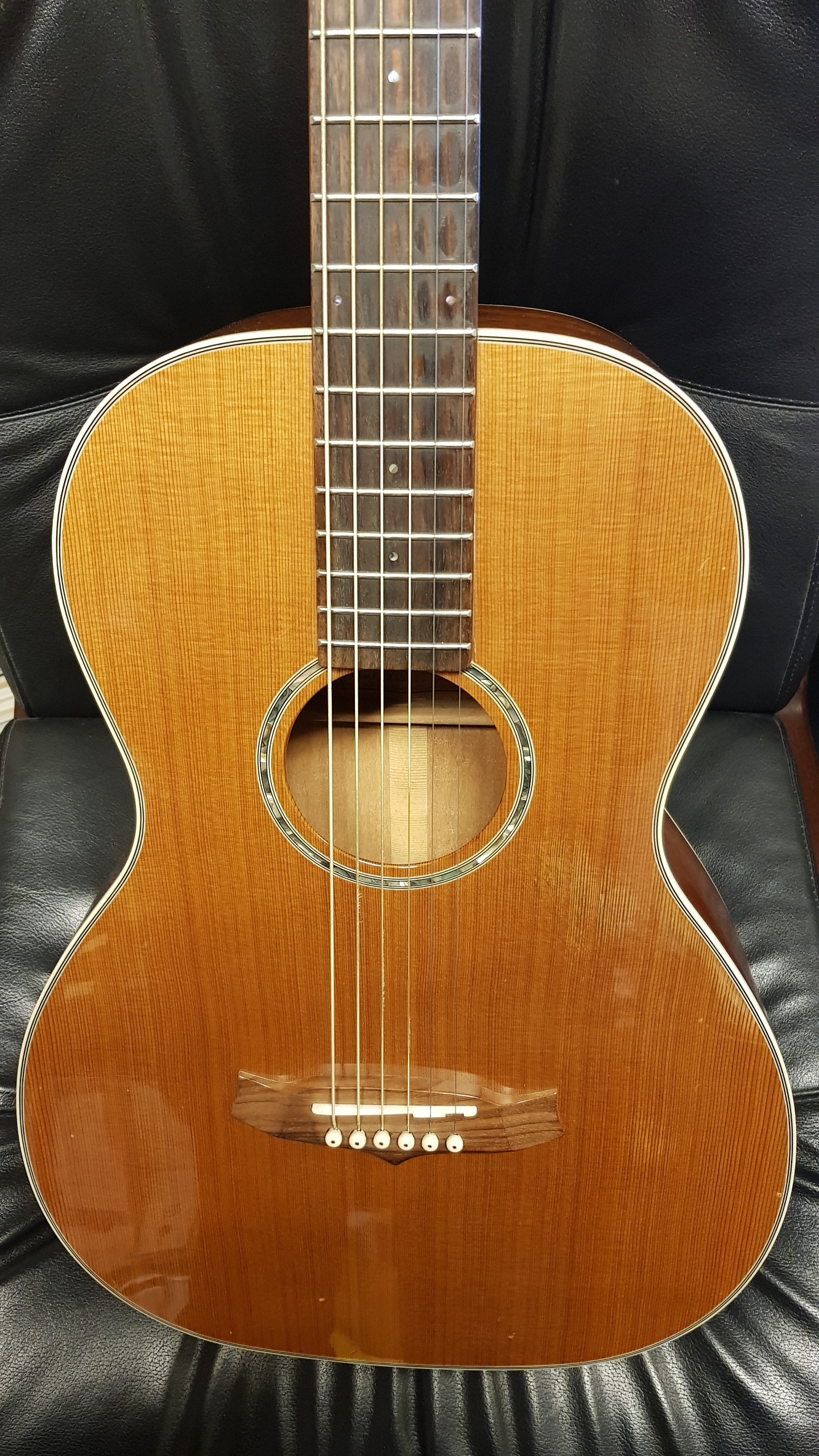 TW73 B - Tanglewood TW73 B - Audiofanzine