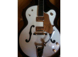 Gretsch [Professional Collection] G6136T White Falcon - White
