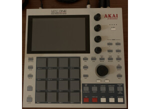 Akai Professional MPC One Retro (18374)
