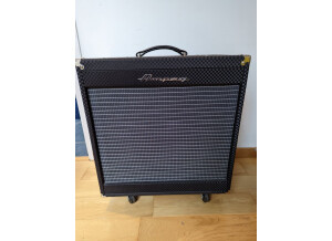 Ampeg PF-115LF