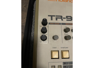Roland TR-909 (29308)