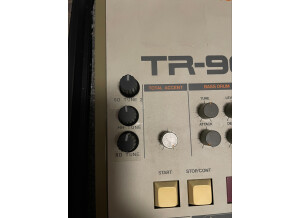 Roland TR-909 (54569)