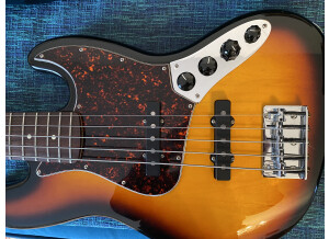 Fender Deluxe Active Jazz Bass V (2004)
