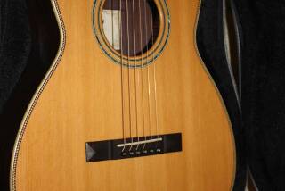 Cort L900P