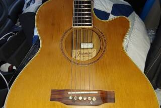 Takamine TS97C