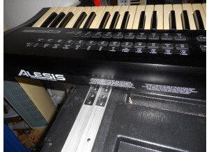 Alesis QS6.1