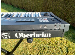 Oberheim Matrix 6 (23488)