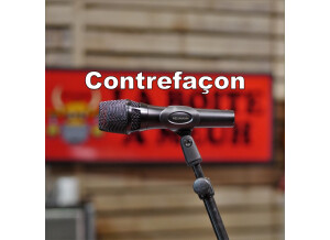 studio-la-boite-a-meuh-contrefaçon-neumann-kms-105-3.JPG